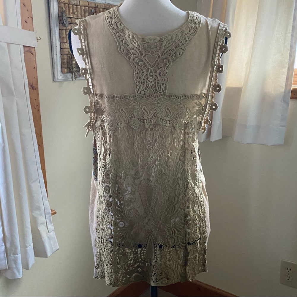 Gimmicks by BKE Boho Style Vest- Size Small